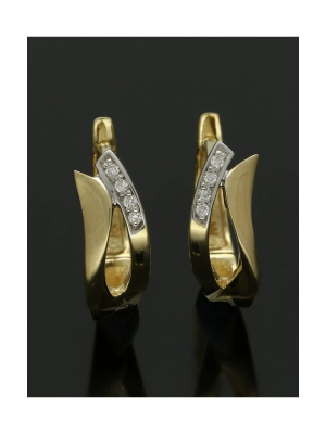 Wavy Diamond Huggie Hoop Earrings in 9ct Yellow Gold